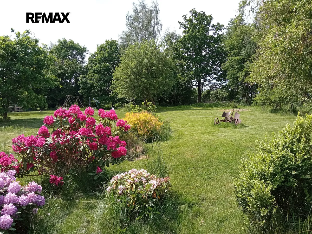 Prodej stavebního pozemku 1306 m²